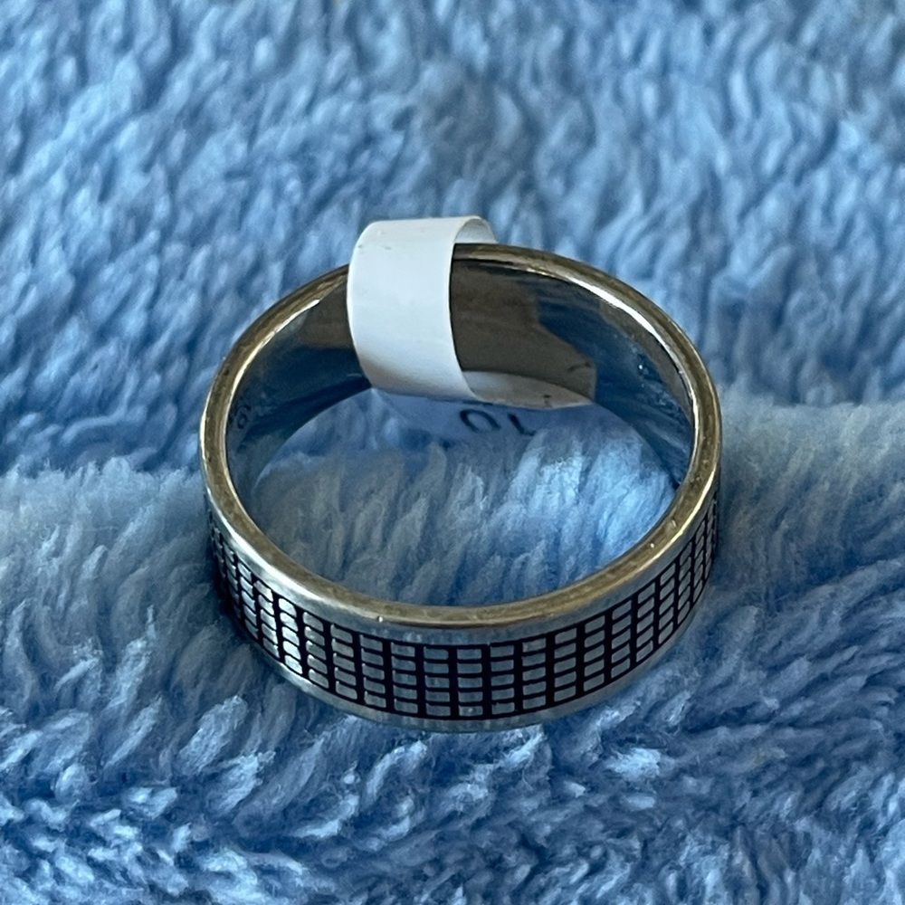 Steel Coloured Patterned Men’s Ring - Picture 2 of 4